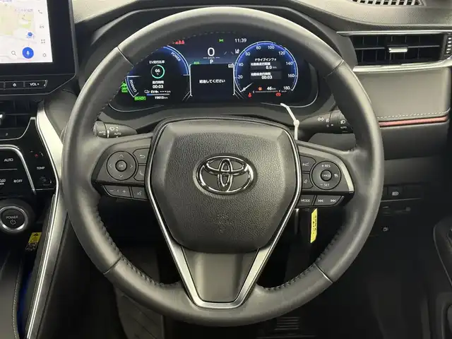 トヨタ ハリアー ＰＨＥＶ Z 愛知県 2023(令5)年 2万km プラチナホワイトパールマイカ 純正12.3型JBLナビ/（フルセグ、Bluetooth、AppleCarplay）/全方位カメラ/デジタルインナーミラー/4WD/シートヒーター、エアシート（D+N)/ハンドルヒーター/置くだけ充電/ドラレコ前後/ETC2.0/ACC/BSM/衝突軽減ブレーキ/レーンキープアシスト/オートハイビーム/コーナーセンサー/LEDヘッドライト/電子パーキング/オートホールド/純正19インチAW/パワーシート（D+N)/パワーバックドア/純正フロアマット/USB/スマートキー/横滑り防止装置