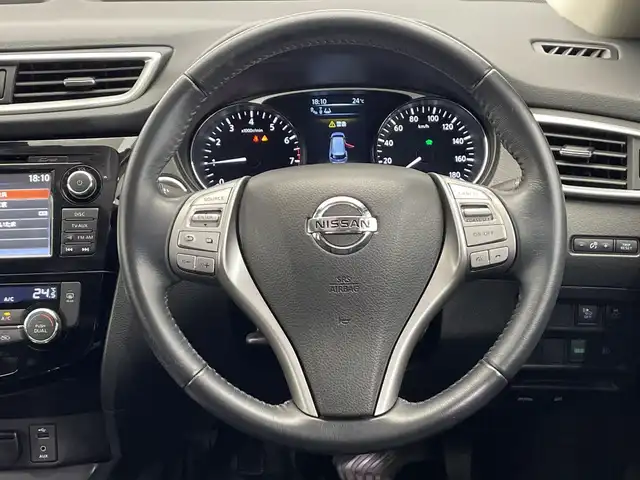 日産 エクストレイル ハイブリッド 20X エマージェンシーブレーキ 栃木県 2015(平27)年 1.1万km ブリリアントシルバー 純正ナビ/(CD/DVD/Bluetooth/フルセグTV/USB/AUX)/エマージェンシーブレーキ/全方位カメラ/ETC/禁煙車/ルーフレール/シートヒーター/オートライト/LEDヘッドライト/横滑り防止装置/フォグランプ/スマートキー/プッシュスタート/ステアリングスイッチ/電動格納ミラー/純正17インチアルミホイール/純正フロアマット/ドアバイザー
