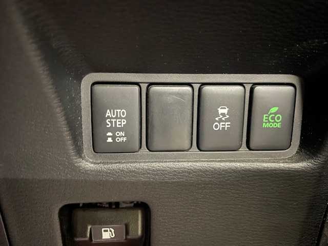 三菱 デリカＤ：５ P 道央・札幌 2020(令2)年 5.7万km ダイヤモンドブラックマイカ 【2509049845】/１オーナー　/純正１０型ナビ　/フルセグＴＶ　/全方位カメラ　/両側電動スライドドア　/オートステップ　/電動リアゲート　/純正１８インチアルミホイール　/革調シートカバー　/前席シートヒーター　/レーダークルーズ/運転席電動シート/LEDヘッドライト