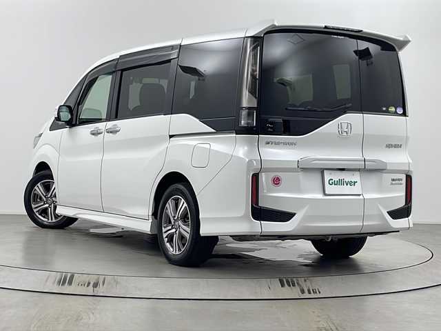 ホンダ ステップワゴン スパーダ eHEV G EXホンダS 埼玉県 2021(令3)年 4.9万km プラチナホワイトパール 後席モニター/純正ナビ　/バックカメラ　/ビルトインＥＴＣ２．０　/前後ドライブレコーダー　/両側パワースライドドア　/ブレードホールド　/シートヒーター　/衝突軽減システム　/レーダークルーズコントロール　/レーンキープアシスト/LEDヘッドライト/ロールサンシェード/純正アルミホイール/純正フロアマット/ＨＤＭＩ