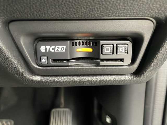 ホンダ ステップワゴン スパーダ eHEV G EXホンダS 埼玉県 2021(令3)年 4.9万km プラチナホワイトパール 後席モニター/純正ナビ　/バックカメラ　/ビルトインＥＴＣ２．０　/前後ドライブレコーダー　/両側パワースライドドア　/ブレードホールド　/シートヒーター　/衝突軽減システム　/レーダークルーズコントロール　/レーンキープアシスト/LEDヘッドライト/ロールサンシェード/純正アルミホイール/純正フロアマット/ＨＤＭＩ