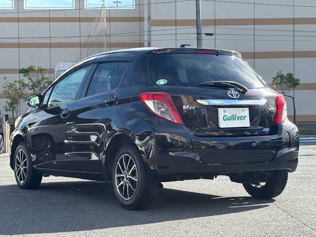 トヨタ ヴィッツ F シエル 宮城県 2013(平25)年 7.6万km ボルドーマイカメタリック 登録時走行距離75363km/社外SDナビ/AM・FM・ワンセグTV/プッシュスタート/ETC/ECOモード/センターコンソール/スマートキー/AC/スペアキー有/フォグランプ/社外アルミホイール/ヘッドライトイベライザー/ウインカーミラー/ドアバイザー/純正フロアマット