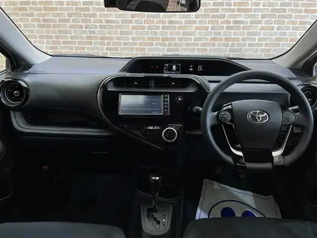 トヨタ アクア S スタイルブラック 岩手県 2019(平31)年 10.5万km ホワイトパールクリスタルシャイン TRDスポイラー/トヨタセーフティセンスC/プリクラッシュセーフティ/レーンディパーチャーアラート/オートマチックハイビーム/先行車発進告知/クリアランスソナー/純正ナビ/バックカメラ/ETC/ドライブレコーダー/LEDヘッドランプ/フォグランプ/オートエアコン/ドアバイザー/電動格納ウインカーミラー/社外１５インチアルミホイール/純正フロアマット