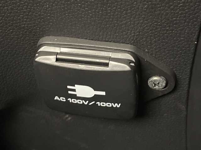 ホンダ フリード＋ ハイブリット クロスター ホンダセンシング 愛知県 2020(令2)年 4.5万km プレミアムクリスタルレッドM ホンダセンシング/9型ナビ/両側パワースライドドア/レーダークルーズコントロール/シートヒーター/バックカメラ/コーナーセンサー/純正アルミホイール/LEDヘッドライト/レーンキープアシスト/ETC/ステアリングスイッチ/Bluetooth/衝突軽減システム/CD DVD/スマートキー/プッシュスタート