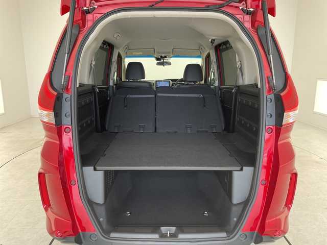 ホンダ フリード＋ ハイブリット クロスター ホンダセンシング 愛知県 2020(令2)年 4.5万km プレミアムクリスタルレッドM ホンダセンシング/9型ナビ/両側パワースライドドア/レーダークルーズコントロール/シートヒーター/バックカメラ/コーナーセンサー/純正アルミホイール/LEDヘッドライト/レーンキープアシスト/ETC/ステアリングスイッチ/Bluetooth/衝突軽減システム/CD DVD/スマートキー/プッシュスタート