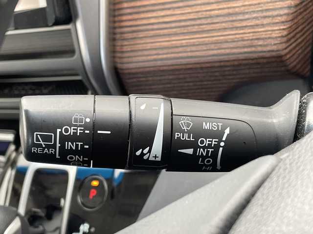 ホンダ フリード＋ ハイブリット クロスター ホンダセンシング 愛知県 2020(令2)年 4.5万km プレミアムクリスタルレッドM ホンダセンシング/9型ナビ/両側パワースライドドア/レーダークルーズコントロール/シートヒーター/バックカメラ/コーナーセンサー/純正アルミホイール/LEDヘッドライト/レーンキープアシスト/ETC/ステアリングスイッチ/Bluetooth/衝突軽減システム/CD DVD/スマートキー/プッシュスタート