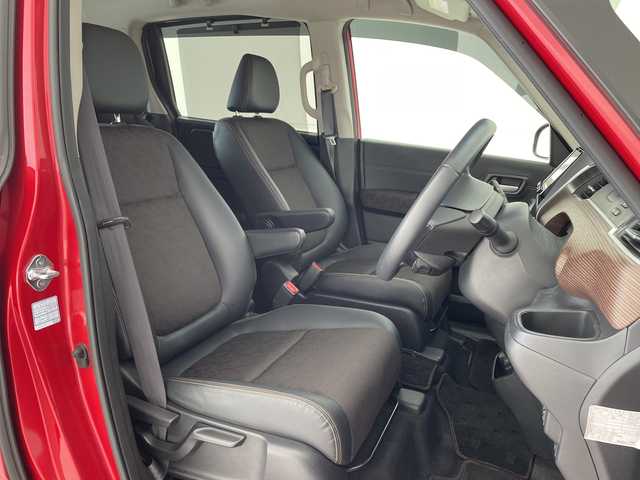 ホンダ フリード＋ ハイブリット クロスター ホンダセンシング 愛知県 2020(令2)年 4.5万km プレミアムクリスタルレッドM ホンダセンシング/9型ナビ/両側パワースライドドア/レーダークルーズコントロール/シートヒーター/バックカメラ/コーナーセンサー/純正アルミホイール/LEDヘッドライト/レーンキープアシスト/ETC/ステアリングスイッチ/Bluetooth/衝突軽減システム/CD DVD/スマートキー/プッシュスタート