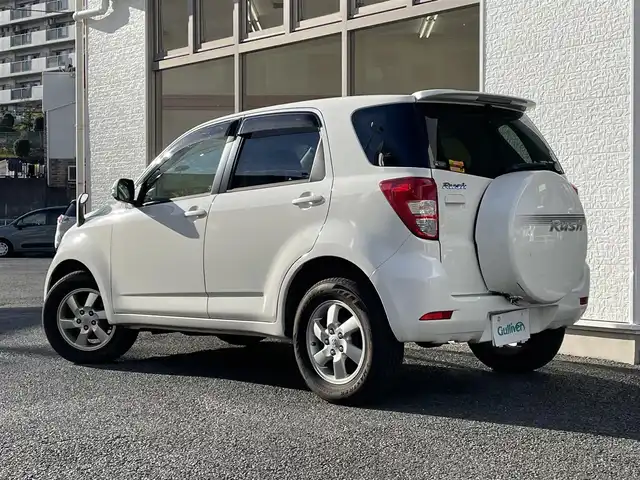 トヨタ ラッシュ G 神奈川県 2006(平18)年 4.2万km オフホワイト 社外ナビ/フルセグTV/ETC/バックカメラ/前後ドライブレコーダー/スマートキー/スペアキー×1/純正フロアマット/純正AW/電格ミラー/取扱説明書/保証書