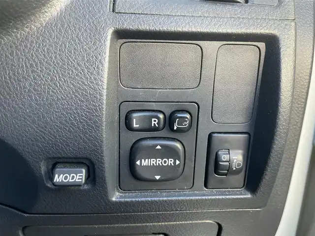 トヨタ ラッシュ G 神奈川県 2006(平18)年 4.2万km オフホワイト 社外ナビ/フルセグTV/ETC/バックカメラ/前後ドライブレコーダー/スマートキー/スペアキー×1/純正フロアマット/純正AW/電格ミラー/取扱説明書/保証書