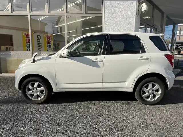 トヨタ ラッシュ G 神奈川県 2006(平18)年 4.2万km オフホワイト 社外ナビ/フルセグTV/ETC/バックカメラ/前後ドライブレコーダー/スマートキー/スペアキー×1/純正フロアマット/純正AW/電格ミラー/取扱説明書/保証書