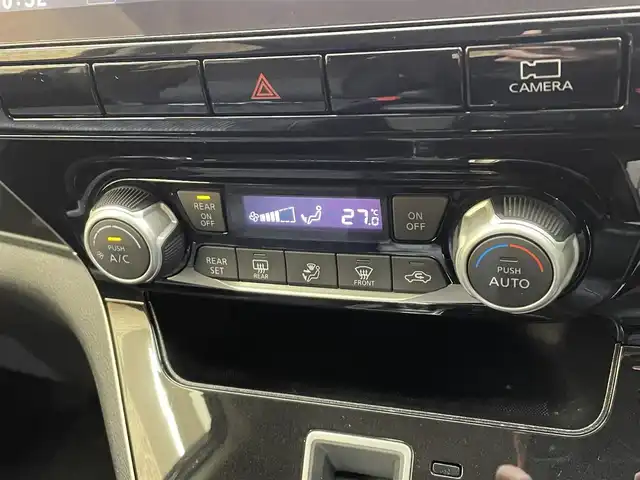 日産 セレナ ハイウェイスター V 岩手県 2019(令1)年 10.8万km インペリアルアンバーP ワンオーナー/４WD/両側パワースライドドア/クルーズコントロール/エマージェンシーブレーキ/アラウンドビューモニター/レーンアシスト/横滑り防止装置/オートライト/ブラインドスポットモニター/アイドリングストップ/純正ナビ/後席エアコン/純正LEDヘッドライト/純正１５インチアルミホイール/ウォークスルー/社外ドライブレコーダー/ステアリングスイッチ/ETC/純正エンジンスターター