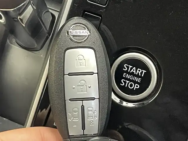 日産 セレナ ハイウェイスター V 岩手県 2019(令1)年 10.8万km インペリアルアンバーP ワンオーナー/４WD/両側パワースライドドア/クルーズコントロール/エマージェンシーブレーキ/アラウンドビューモニター/レーンアシスト/横滑り防止装置/オートライト/ブラインドスポットモニター/アイドリングストップ/純正ナビ/後席エアコン/純正LEDヘッドライト/純正１５インチアルミホイール/ウォークスルー/社外ドライブレコーダー/ステアリングスイッチ/ETC/純正エンジンスターター