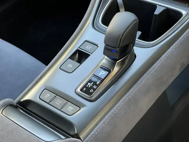 レクサス ＬＢＸ クール 山梨県 2025(令7)年 0.3万km 茶Ⅱ マークレビンソン　/純正９．８ＤＡ　/ナビ　/全周囲カメラ　/フルセグ　/ＨＵＤ　/ＡＣＣ　/ＬＫＡ　/ＢＳＡ　/ＬＥＤ　/Ａライト　/Ａハイビーム　/Ｄ席Ｐシート　/シートＨ　/Ｐバックドア　/カープレイ　/保証書　/スペアＫ