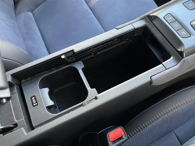 レクサス ＬＢＸ クール 山梨県 2025(令7)年 0.3万km 茶Ⅱ マークレビンソン　/純正９．８ＤＡ　/ナビ　/全周囲カメラ　/フルセグ　/ＨＵＤ　/ＡＣＣ　/ＬＫＡ　/ＢＳＡ　/ＬＥＤ　/Ａライト　/Ａハイビーム　/Ｄ席Ｐシート　/シートＨ　/Ｐバックドア　/カープレイ　/保証書　/スペアＫ