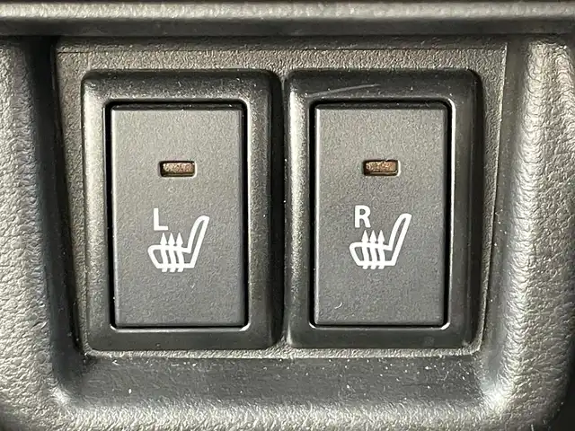 スズキ スペーシア カスタム HYBRID XS 千葉県 2024(令6)年 1.8万km ピュアホワイトP スズキセーフティサポート/・衝突軽減ブレーキ/レーンキープアシスト/・レーダークルーズコントロール/オートハイビーム/・クリアランスソナー/社外ナビ(AVIC-RZ114)/・BT/USB/バックカメラ/ETC/電動パーキングブレーキ/両側パワースライドドア/リアサーキュレーター/ハーフレザーシート/シートヒーター(D/N席)/ステアリングヒーター/LEDヘッドライト/オートライト/フォグライト/スマートキー/プッシュスタート/フロアマット/純正15インチAW