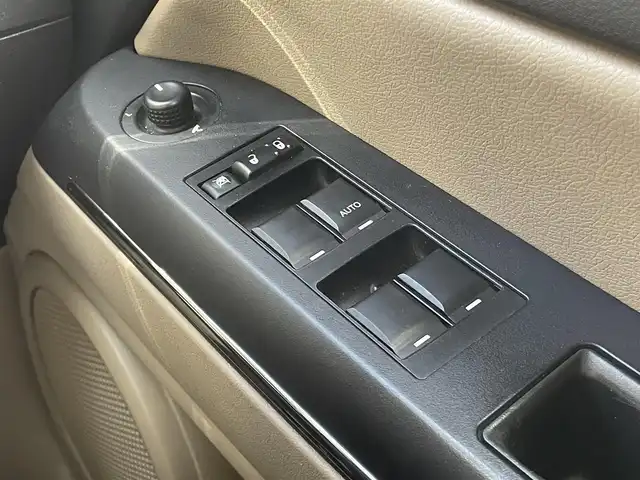 クライスラー・ジープ ジープ コンパス リミテッド 神奈川県 2012(平24)年 3.6万km オニキスグリーン ワンオーナー /サイドビューカメラ  /社外ETC　/クルーズコントロール　/運転席パワーシート　/前席シートヒーター　/純正フロアマット　/純正アルミホイール　/取扱説明書　/保証書　/ハロゲンヘッドライト