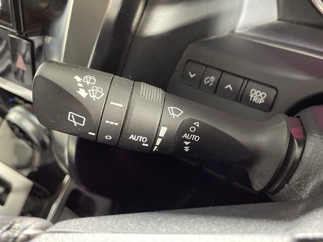 トヨタ アルファード S Cパッケージ 神奈川県 2019(令1)年 2.1万km ブラック 3眼LEDヘッドランプセット/純正10型SDナビゲーション【NSZN-Z68T】/純正フリップダウンモニター/フルセグ　Bluetooth　SD　CD DVD/バックカメラ/パワーバックドア/両側電動スライドドア【サンシェード】/セーフティセンス/プリクラッシュセーフティ/レーンディパーチャーアラート/オートマチックハイビーム/レーダークルーズコントロール/前後ソナー/先行車発進告知/革シート/前席パワーシート/シートヒーター/ベンチレーション/運転席ポジションメモリー/革巻きステアリング/ステアリングスイッチ/ステアリングヒーター/2列目オットマン/純正前方ドライブレコーダー/純正ビルトインETC/電動パーキングブレーキ/オートブレーキホールド/自動防眩ミラー/プッシュスタート/スマートキー/オートライト/純正18インチアルミホイール/純正リアスポイラー/電格ウインカーミラー