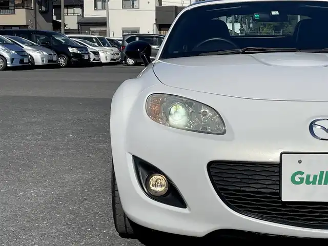 マツダ ロードスター ブラックチューンド 千葉県 2012(平24)年 3.1万km パール 特別限定車RS RHTベース/電動ハードトップ/ブラックレザーシート/純正17インチAW/BOSEサウンドシステム/ステアリングスイッチ/HIDヘッドライト/フォグライト/スマートキー