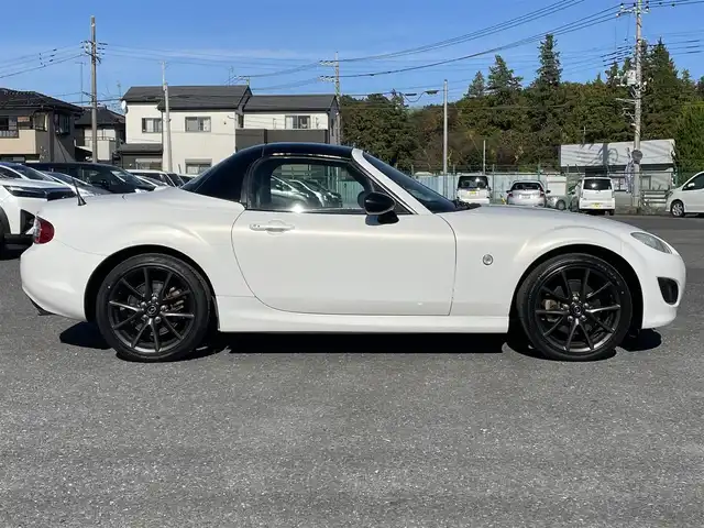 マツダ ロードスター ブラックチューンド 千葉県 2012(平24)年 3.1万km パール 特別限定車RS RHTベース/電動ハードトップ/ブラックレザーシート/純正17インチAW/BOSEサウンドシステム/ステアリングスイッチ/HIDヘッドライト/フォグライト/スマートキー