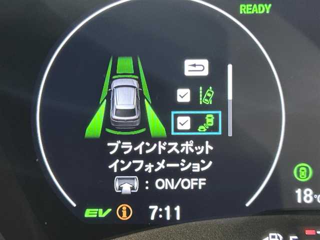 ホンダ ヴェゼル ハイブリッド e:HEV Z 愛知県 2025(令7)年 0.1千km クリスタルブラックパール 登録済未使用車/純正９インチナビ/（FM/AM/USB/Bluetooth/フルセグTV/CarPlay)/ワイヤレス充電/衝突軽減ブレーキ　/レーダークルーズコントロール　/ビルトインＥＴＣ２．０　/シートヒーター　　/ＬＥＤヘッドライト　/電動リアゲード　/バックカメラ　/ステアリングヒーター/ブラインドスポットモニター/オートブレーキホールド機能/パドルシフト