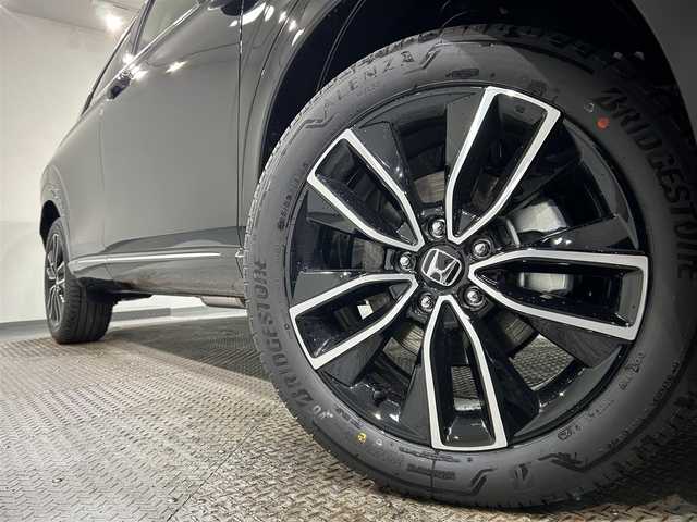 ホンダ ヴェゼル ハイブリッド e:HEV Z 愛知県 2025(令7)年 0.1千km クリスタルブラックパール 登録済未使用車/純正９インチナビ/（FM/AM/USB/Bluetooth/フルセグTV/CarPlay)/ワイヤレス充電/衝突軽減ブレーキ　/レーダークルーズコントロール　/ビルトインＥＴＣ２．０　/シートヒーター　　/ＬＥＤヘッドライト　/電動リアゲード　/バックカメラ　/ステアリングヒーター/ブラインドスポットモニター/オートブレーキホールド機能/パドルシフト