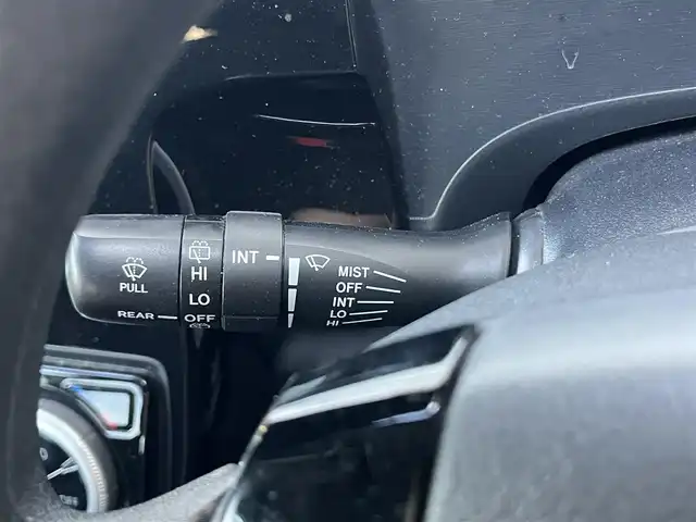 トヨタ アクア S 高知県 2020(令2)年 7.6万km ホワイトパールクリスタルシャイン 純正ナビ/　Bluetooth/ワンセグ/　CD/DVD/AM/FM/バックカメラ/ドライブレコーダー/ビルトインETC/リモコンキー/純正フロアマット/ハロゲンヘッドライト/シートヒーター/横滑り防止装置/保証書/取扱説明書/記録簿/盗難防止装置