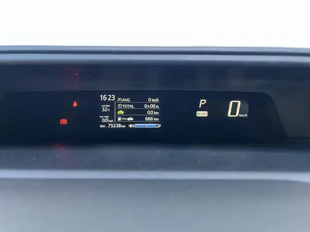 トヨタ アクア S 高知県 2020(令2)年 7.6万km ホワイトパールクリスタルシャイン 純正ナビ/　Bluetooth/ワンセグ/　CD/DVD/AM/FM/バックカメラ/ドライブレコーダー/ビルトインETC/リモコンキー/純正フロアマット/ハロゲンヘッドライト/シートヒーター/横滑り防止装置/保証書/取扱説明書/記録簿/盗難防止装置