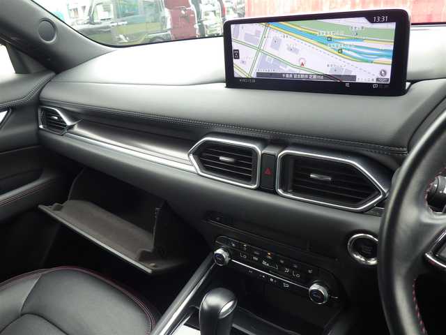 マツダ ＣＸ－５ XD スポーツアピアランス 千葉県 2022(令4)年 2.4万km マシーングレープレミアムM i-ACTIVSENSE/・スマートシティブレーキサポート/・レーンキープ・アシスト・システム/・ブラインドスポットモニタリング/レーダークルーズコントロール/アクティブ・ドライビング・ディスプレイ/ワイヤレス充電/パワーバックドア/ブラックレザーシート/前席パワーシート/純正SDナビ/地デジTV/【Bluetooth接続】/360°ビュー・モニター/ドライブレコーダー/革巻きステアリング/ステアリングヒーター/ステアリングスイッチ/LEDヘッドライト/ウインカーミラー/コーナーセンサー/純正19インチアルミホイル/サイド/カーテンエアバッグ/アドバンストキーレスエントリー