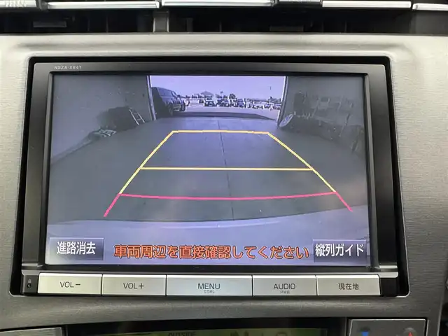 トヨタ プリウス S 愛知県 2015(平27)年 6.7万km ホワイトパールクリスタルシャイン レーダー探知機/純正フリップダウン　/純正ナビ　/TV　/ドライブレコーダー　/クルーズコントロール　/プッシュスタート　/純正ホイール　/スタッドレスタイヤ　/コーナーセンサー/LEDヘッドライト/電動格納ミラー/ハイブリッド車/ETC/オートライト/オートエアコン/スマートキー