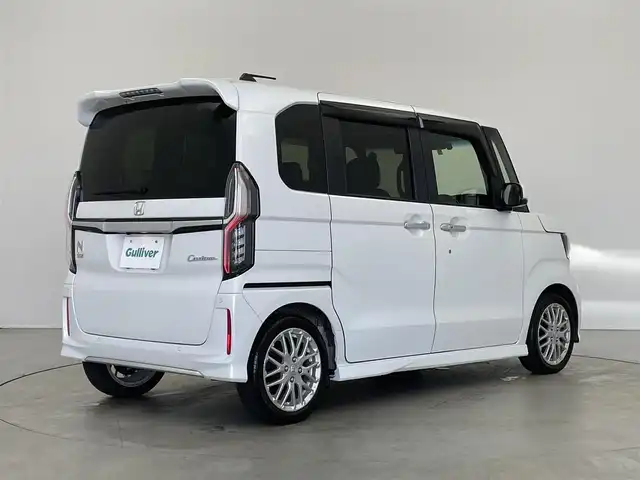 ホンダ Ｎ ＢＯＸ カスタム L ターボ 埼玉県 2022(令4)年 2.7万km プラチナホワイトパール 純正ナビ　バックカメラ　両側パワースライドドア　ＥＴＣ　前後ドライブレコーダー　ＬＥＤヘッドライト　パドルシフト　Ｂｌｕｅｔｏｏｔｈ　地デジＴＶ　ホンダセンシング　アダプティブクルーズ　シートヒーター