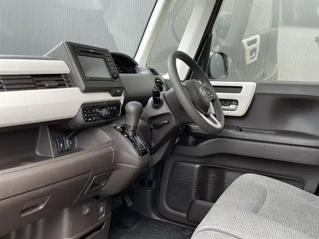 ホンダ Ｎ ＢＯＸ L 道南・函館 2021(令3)年 2.6万km ブリティッシュグリーンP ナビ（FM/AM）/4WD /PD(片側) /シートヒーター /ABS /ACC /LKA /コーナーセンサー /Bカメラ /LEDヘッドライト