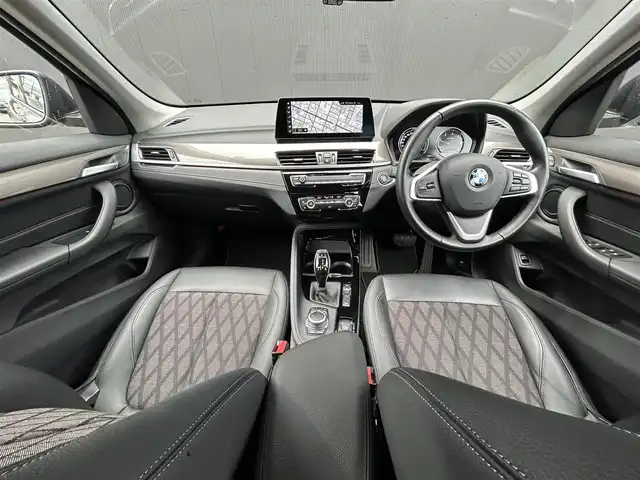 ＢＭＷ Ｘ１ xDrive 18d xライン 道東・釧路十勝 2020(令2)年 3.7万km ミネラルグレー ハーフレザー/シートヒーター/パワーシート/パワーバックドア/バックカメラ/コーナーセンサー(前後)/純正HDDナビ/BT/USB/純正ドライブレコーダー(前後)/革巻ステアリング/リモコン/プッシュスタート/スマートキー/純正18インチAW/インテリジェントセーフティ/LEDヘッドライト/オートライト/フロント/リアフォグライト/パークディスタンスコントロール
