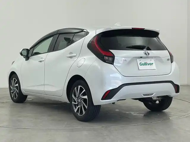 トヨタ アクア Z 群馬県 2023(令5)年 0.4万km プラチナホワイトパールマイカ 純正１０．５型ナビ　フルセグＴＶ　全周囲カメラ　ビルトインＥＴＣ　ハーフレザーシート　シートヒーター　パワーシート　ステアリングヒーター　ＢＳＭ　アダプティブクルーズコントロール　スマートキー　禁煙車