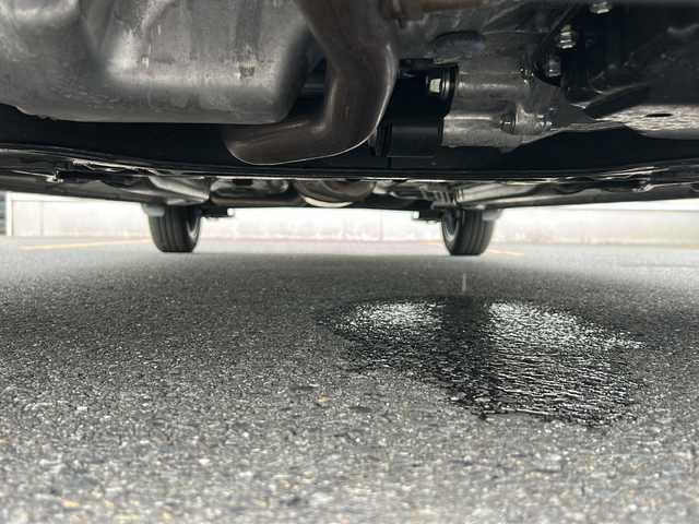 ダイハツ タント カスタム RS 茨城県 2024(令6)年 0.5万km ブラックマイカメタリック 社外ディスプレイオーディオ/　　BT/CD/バックカメラ/両側パワースライドドア/N席イージークローザー/LEDオートライト/ハーフレザーシート/シートヒーター/純正15インチアルミホイール/アイドリングストップ/スマートキー/ETC