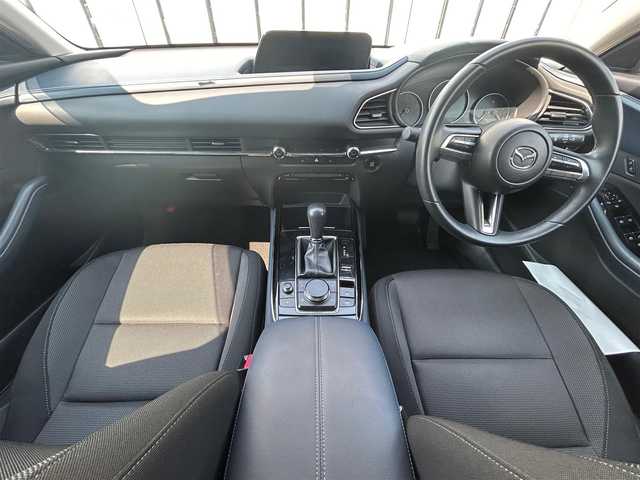 マツダ ＣＸ－３０ 20S プロアクティブ 大阪府 2020(令2)年 6.3万km ソウルレッドクリスタルM 純正１０．２５インチナビ/   フルセグTV/CD/DVD/Bluetooth/USB/バックモニター/衝突軽減ブレーキ/横滑り防止装置/コーナーセンサー/ＢＳＭ/ヘッドアップディスプレイ/レーダークルーズコントロール/レーンキープアシスト/パドルシフト/アイドリングストップ/電動リアゲート/純正18インチアルミホイール/純正フロアマット/プッシュスタート/スマートキー/ＥＴＣ/ＬＥＤ/禁煙車