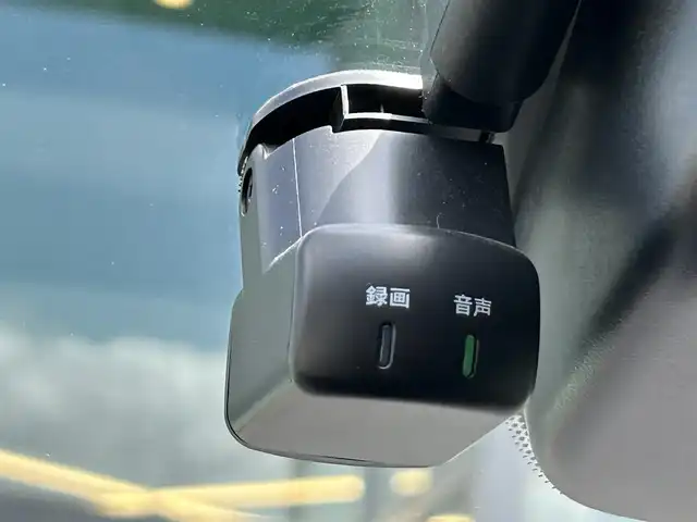 日産 ノート X 奈良県 2021(令3)年 5.3万km オーロラフレアブルーパール 純正ナビ(フルセグTV/CD/AM・FM/BT/iPod)/バックカメラ/ビルトインETC/純正ドラレコ/インテリジェントエマージェンシーブレーキ/踏み間違い防止支援アシスト/標識検知機能/LDW(車線逸脱警報)/インテリジェントDA(ふらつき警報)/インテリジェントLI(車線逸脱防止支援システム)/ハイビームアシスト/オートブレーキホールド/純正フロアマット/スペアキー