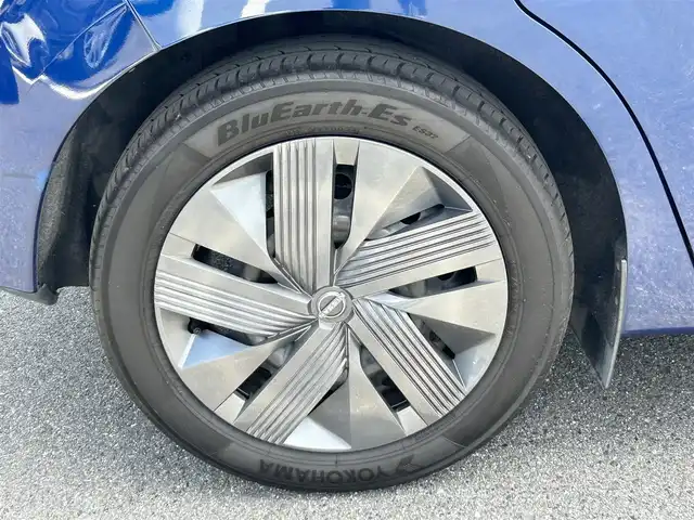 日産 ノート X 奈良県 2021(令3)年 5.3万km オーロラフレアブルーパール 純正ナビ(フルセグTV/CD/AM・FM/BT/iPod)/バックカメラ/ビルトインETC/純正ドラレコ/インテリジェントエマージェンシーブレーキ/踏み間違い防止支援アシスト/標識検知機能/LDW(車線逸脱警報)/インテリジェントDA(ふらつき警報)/インテリジェントLI(車線逸脱防止支援システム)/ハイビームアシスト/オートブレーキホールド/純正フロアマット/スペアキー