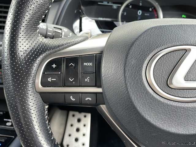 レクサス ＲＸ 栃木県 2015(平27)年 6.8万km 白 スペアキー/純正ナビ/Ｂｌｕｅｔｏｏｔｈ/フルセグＴＶ/ヘッドアップディスプレイ/バックカメラ/ドライブレコーダー/ETC2.0/サンルーフ/レザーシート/パワーシート/全席シートヒーター/ベンチレーションシート/ステアリングヒーター/パドルシフト/電動リアゲート/アイドリングストップ/衝突被害軽減システム/横滑り防止機能/コーナーセンサー/レーンキープアシスト/盗難防止機能