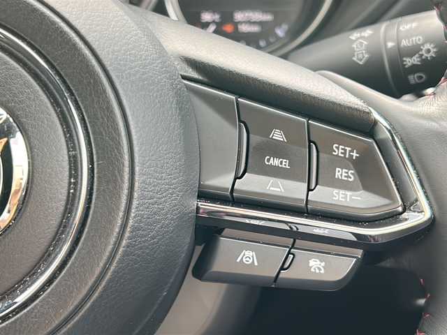 マツダ ＣＸ－８ XD ブラックトーンエディション 岐阜県 2023(令5)年 3.1万km ロジウムホワイトプレミアムメタリック 登録時走行距離30733km/純正１０．２型SDナビ　/Blue tooth/CD/DVD可/フルセグテレビ　/全方位カメラ　/後席モニター/レーダークルーズコントロール/ハーフレザーシート　/パワーシート前席　/シートヒーター前席・２列目シート　/社外フロアマット/ＬＥＤヘッドライト　/オートライト/コーナーセンサー前後　/レーンキープアシスト　/エアバッグW＋サイド/ＥＴＣ/プッシュスタート/エアコンWAC/純正19アルミホイール/ドアバイザー/ウィンカーミラー/ブラインドスポットモニター/ステアリングヒーター/電動リアゲート/置くだけ充電スポット/車窓サンシェード