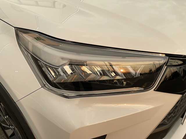 トヨタ ライズ Z 愛媛県 2023(令5)年 0.2万km シャイニングホワイトパール 社外9インチナビ/（フルセグTV/DVD/CD/BT）/全方位カメラ/スマートアシスト/・衝突被害軽減ブレーキ/・レーンキープアシスト/・レーダークルーズコントロール/・先行車発進お知らせ機能/BSM/TRDエアロ（F・S・R）/シートヒーター/ETC/ドライブレコーダー/LEDオートライト/フォグランプ/コーナーセンサー/革巻きステアリング/ステアリングスイッチ/純正17インチAW/純正フロアマット/スマートキー