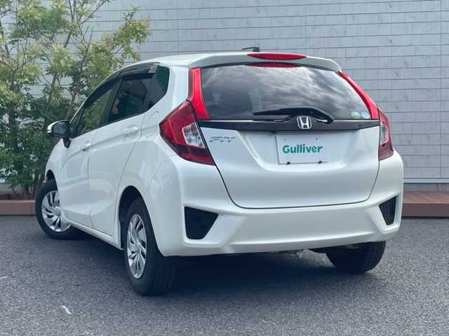 ホンダ フィット 13G Lパッケージ 茨城県 2014(平26)年 3.6万km パール 純正ＳＤナビ　/(BT/AM/FM)/ワンセグTV/プッシュスタート　/ＥＴＣ　/ＬＥＤヘッドライト　/純正フロアマット　/アイドリングストップ　/パワーステアリング　/パワーウィンドウ　/オートライト　/盗難防止装置　/横滑り防止装置　/ＡＢＳ　/保証書