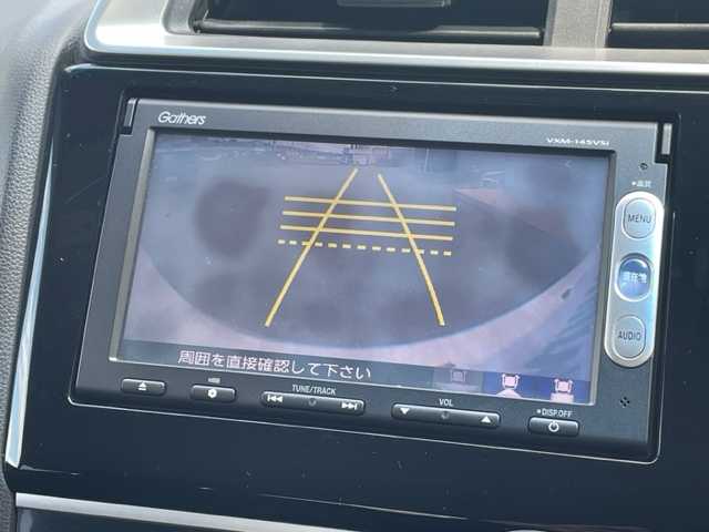 ホンダ フィット 13G Lパッケージ 茨城県 2014(平26)年 3.6万km パール 純正ＳＤナビ　/(BT/AM/FM)/ワンセグTV/プッシュスタート　/ＥＴＣ　/ＬＥＤヘッドライト　/純正フロアマット　/アイドリングストップ　/パワーステアリング　/パワーウィンドウ　/オートライト　/盗難防止装置　/横滑り防止装置　/ＡＢＳ　/保証書