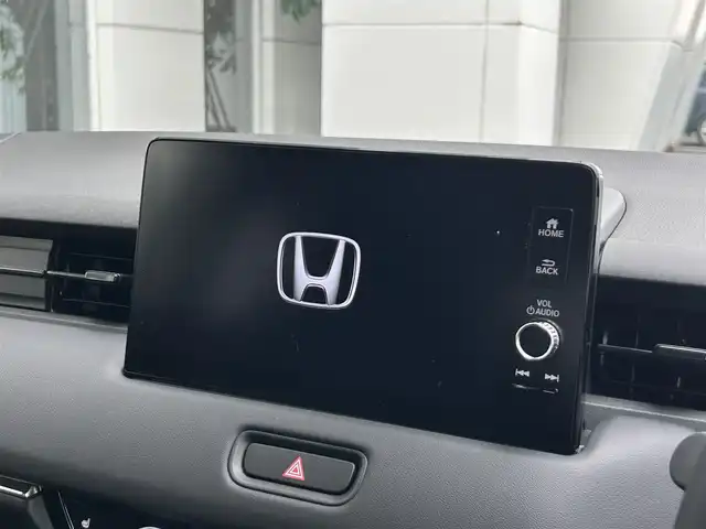 ホンダ ヴェゼル ハイブリッド e:HEV Z 静岡県 2025(令7)年 0.1千km プラチナホワイトパール ホンダセンシング/・衝突軽減ブレーキ/・レーンキープアシスト/・レーダークルーズコントロール/・前後コーナーセンサー/・ブラインドスポットモニター/Honda CONNECTディスプレー/Apple CarPlay/フルセグTV/ETC2.0車載器/電子制御オートブレーキホールド/Hondaスマートキーシステム/本革巻セレクトレバー/LEDオートヘッドライト/ワイヤレス充電器/USBチャージャー（Type-C）/シートヒーターD＋N/ハンドルヒーター/純正18AW/バックカメラ