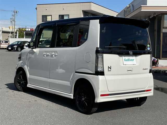 ホンダ Ｎ ＢＯＸ カスタム G Lパッケージ 道央・札幌 2016(平28)年 8.4万km プレミアムホワイトパールⅡ (株)IDOMが運営する【じしゃロン札幌店】の自社ローン専用車両になりますこちらは現金またはオートローンご利用価格です。自社ローンご希望の方は別途その旨お申し付けください。/ワンセグテレビ/AM/FM/iPod/プッシュスタート/アイドリングストップ/ETC/バックカメラ/ECON/シートヒーター/チップアップシート/ドアバイザー