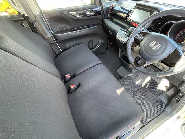 ホンダ Ｎ ＢＯＸ カスタム G Lパッケージ 道央・札幌 2016(平28)年 8.4万km プレミアムホワイトパールⅡ (株)IDOMが運営する【じしゃロン札幌店】の自社ローン専用車両になりますこちらは現金またはオートローンご利用価格です。自社ローンご希望の方は別途その旨お申し付けください。/ワンセグテレビ/AM/FM/iPod/プッシュスタート/アイドリングストップ/ETC/バックカメラ/ECON/シートヒーター/チップアップシート/ドアバイザー