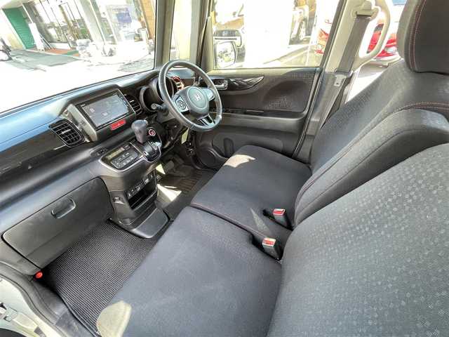 ホンダ Ｎ ＢＯＸ カスタム G Lパッケージ 道央・札幌 2016(平28)年 8.4万km プレミアムホワイトパールⅡ (株)IDOMが運営する【じしゃロン札幌店】の自社ローン専用車両になりますこちらは現金またはオートローンご利用価格です。自社ローンご希望の方は別途その旨お申し付けください。/ワンセグテレビ/AM/FM/iPod/プッシュスタート/アイドリングストップ/ETC/バックカメラ/ECON/シートヒーター/チップアップシート/ドアバイザー