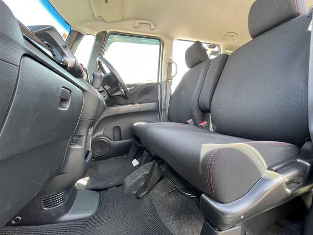 ホンダ Ｎ ＢＯＸ カスタム G Lパッケージ 道央・札幌 2016(平28)年 8.4万km プレミアムホワイトパールⅡ (株)IDOMが運営する【じしゃロン札幌豊平店】の自社ローン対象車両になります。こちらは現金ご利用時の価格です。/自社ローンご希望の方は別途その旨お申付け下さい。/ワンセグテレビ/AM/FM/iPod/プッシュスタート/アイドリングストップ/ETC/バックカメラ/ECON/シートヒーター/チップアップシート/ドアバイザー