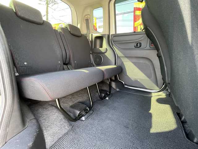 ホンダ Ｎ ＢＯＸ カスタム G Lパッケージ 道央・札幌 2016(平28)年 8.4万km プレミアムホワイトパールⅡ (株)IDOMが運営する【じしゃロン札幌豊平店】の自社ローン対象車両になります。こちらは現金ご利用時の価格です。/自社ローンご希望の方は別途その旨お申付け下さい。/ワンセグテレビ/AM/FM/iPod/プッシュスタート/アイドリングストップ/ETC/バックカメラ/ECON/シートヒーター/チップアップシート/ドアバイザー