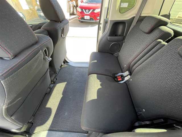 ホンダ Ｎ ＢＯＸ カスタム G Lパッケージ 道央・札幌 2016(平28)年 8.4万km プレミアムホワイトパールⅡ (株)IDOMが運営する【じしゃロン札幌豊平店】の自社ローン対象車両になります。こちらは現金ご利用時の価格です。/自社ローンご希望の方は別途その旨お申付け下さい。/ワンセグテレビ/AM/FM/iPod/プッシュスタート/アイドリングストップ/ETC/バックカメラ/ECON/シートヒーター/チップアップシート/ドアバイザー