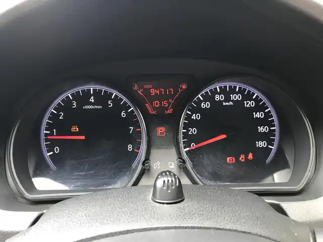 日産 ノート X 和歌山県 2013(平25)年 9.5万km ブリリアントホワイトパール 純正メモリーナビ(MM112-W)/  CD/TV/AM/FM/ドアバイザー/純正フロアマット/純正ＥＴＣ/オートエアコン/スマートキー/プッシュスタート/アイドリングストップ/ABS/横滑り防止装置/エアバッグW+サイド/保証書/取扱説明書